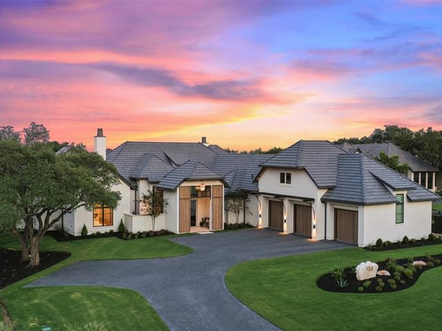 151 Delayne Dr