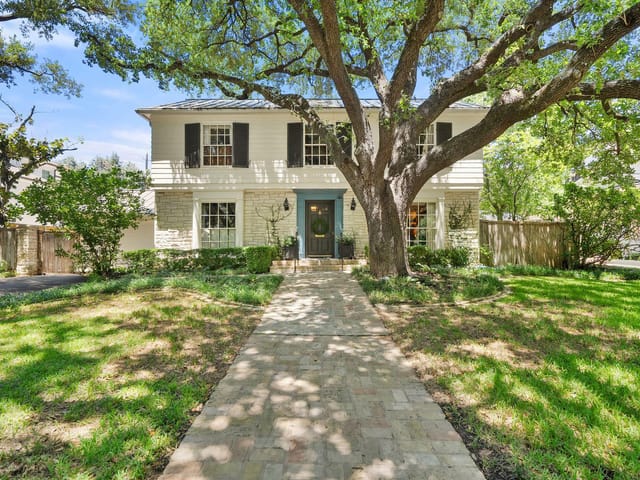 1510 Gaston Ave
