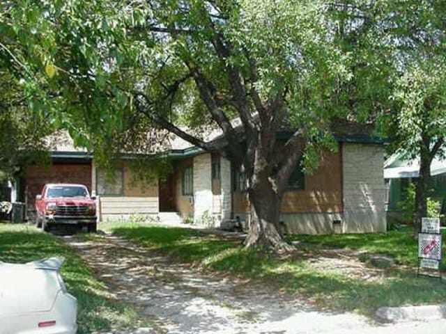 1510 Kinney