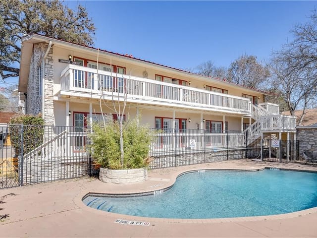 1510 W 6th St Unit #102