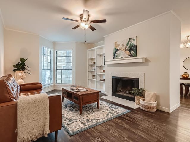 1510 W Loop Blvd N Unit #713