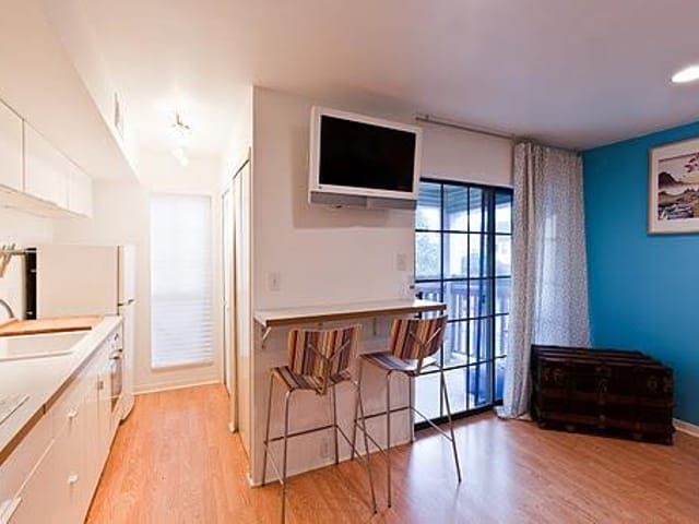 1510 W North Loop Blvd Unit #1038
