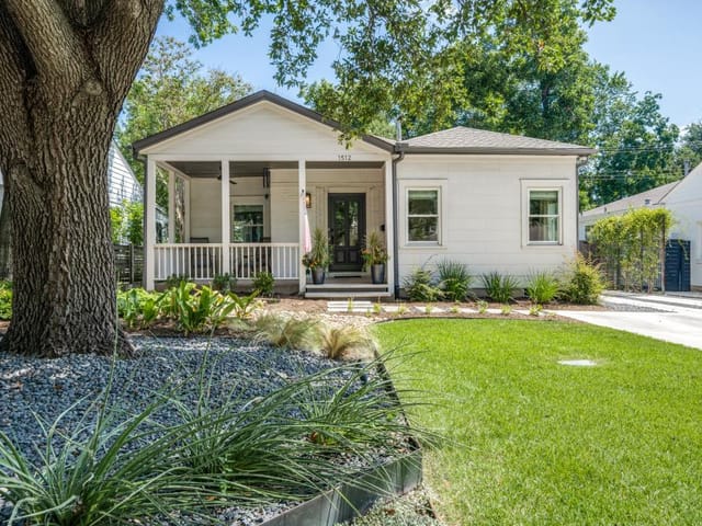 1512 W 30th ST - property photo 1 - Luxury home in Bryker Woods, Austin, TX