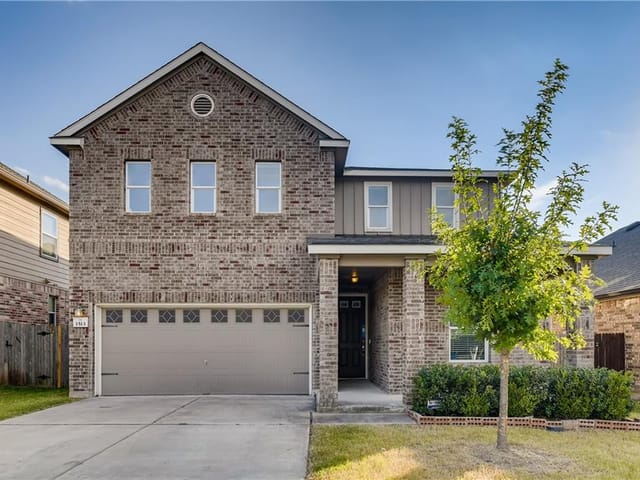 1513 Constanta Dr
