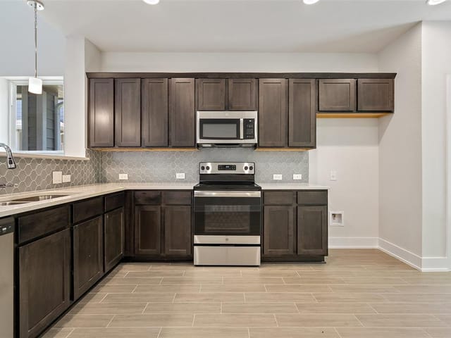 1513 Roseburg Dr