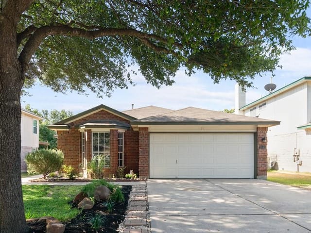 1513 Thibodeaux DR