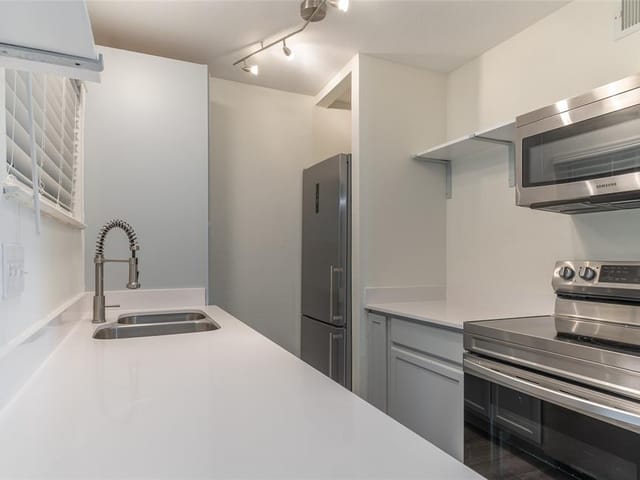 1514 Parker Ln Unit #107
