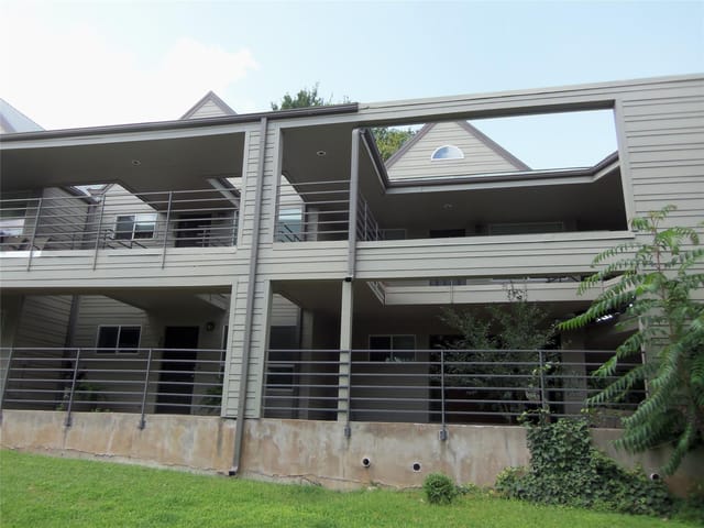 1514 Parker LN Unit #204