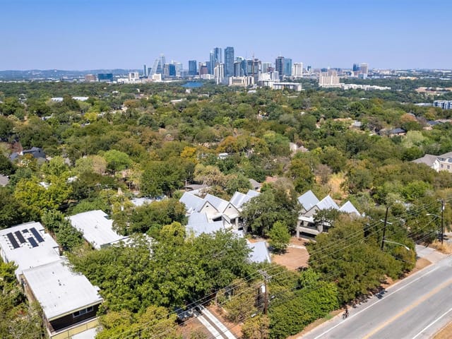 1514 Parker Ln Unit #210