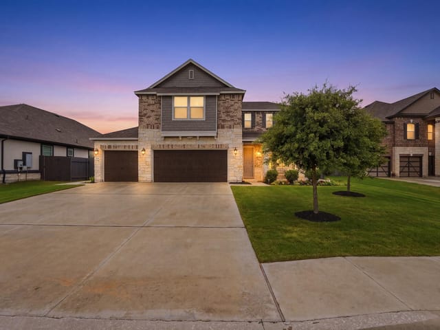 1515 Foxglove DR
