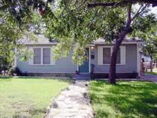 1516 KINNEY Ave