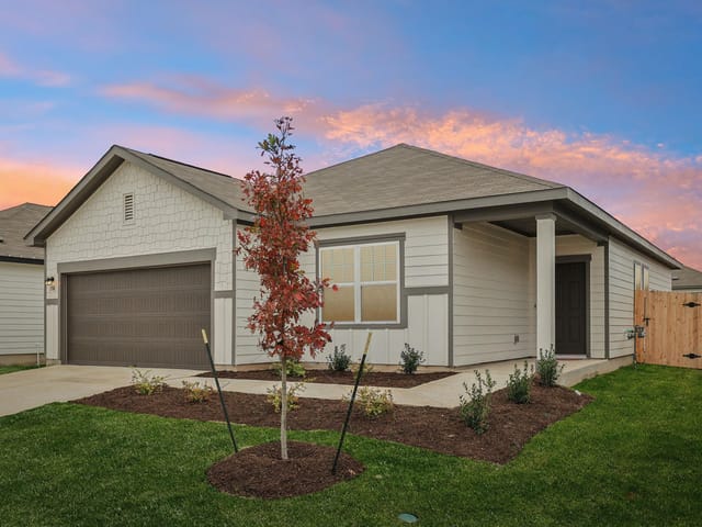 1516 Morris Loop
