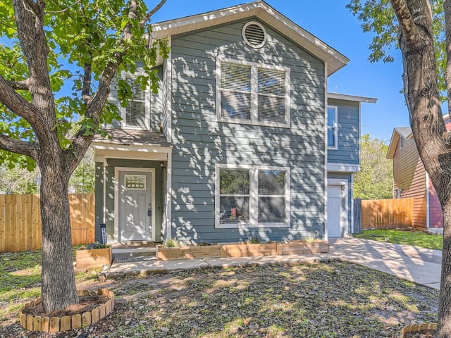 1517 Geoffs Dr