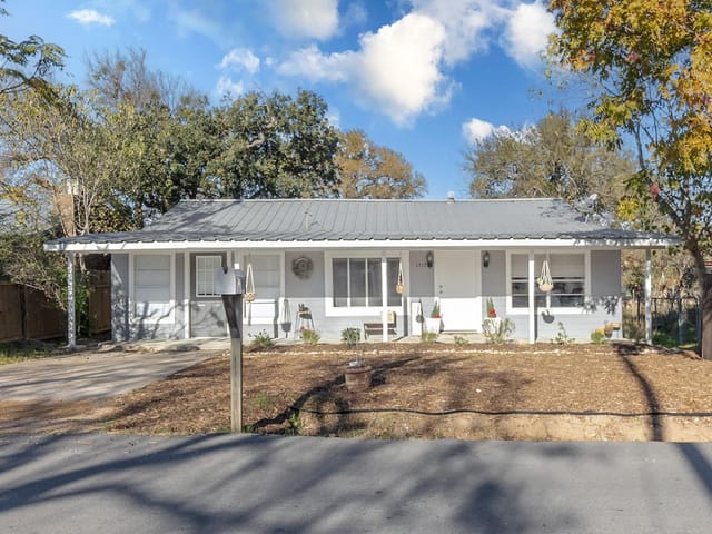 1517 Hill Way Dr