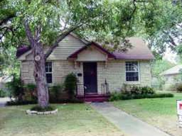 1518 MOHLE DR