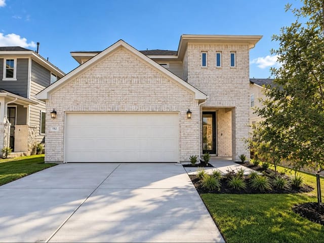 152 Ranier WAY