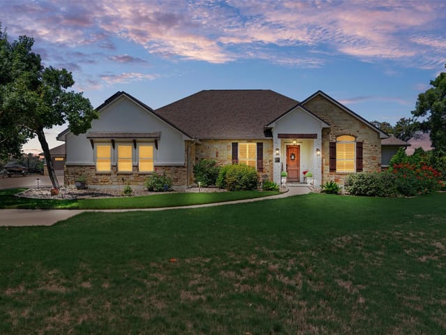 152 Whitney Woods CIR