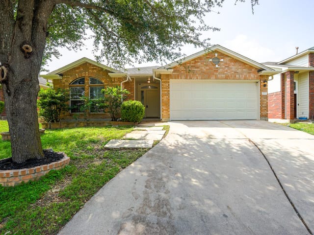 1520 Darjeeling Dr