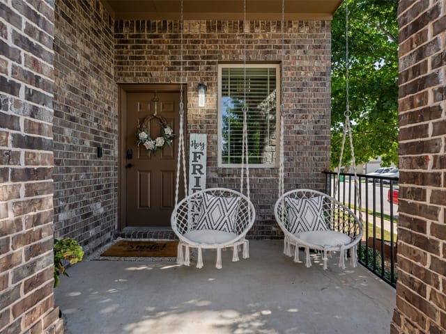 15212 Walcott Dr