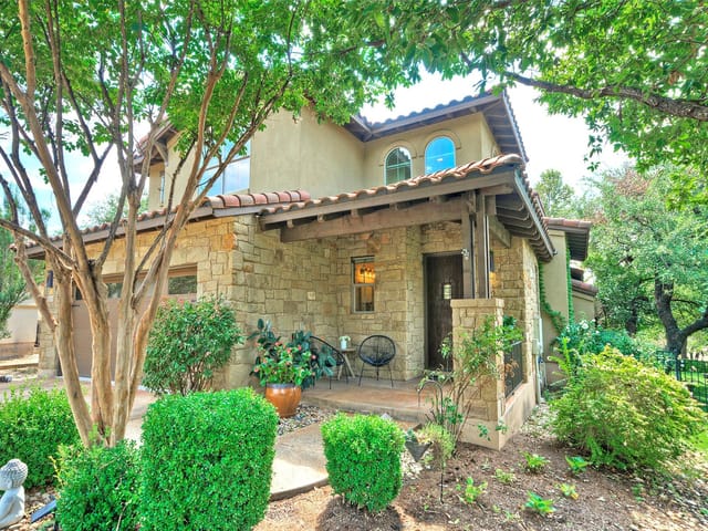 15213 Falconhead Grove Loop