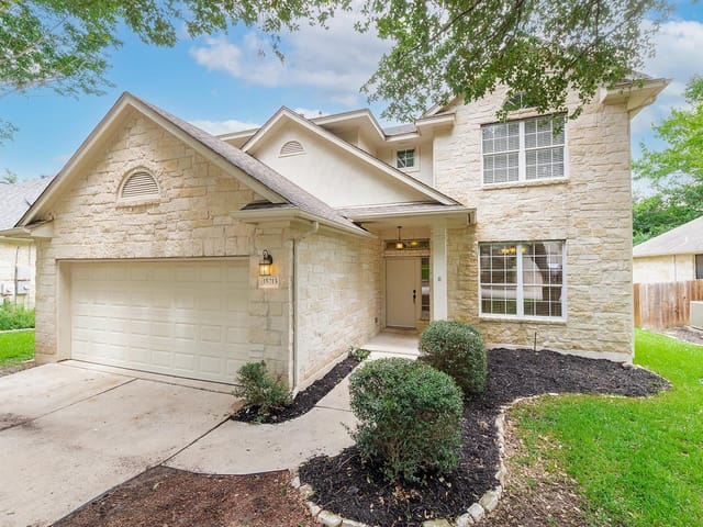 15213 Mallard Green Ln