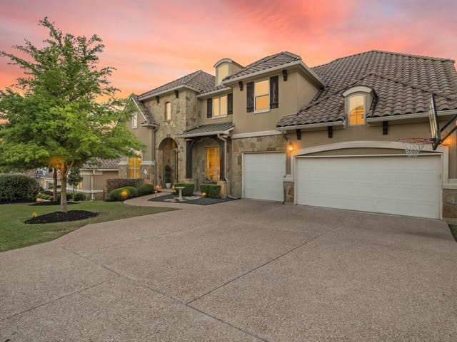 15221 Swiss Alps Ct