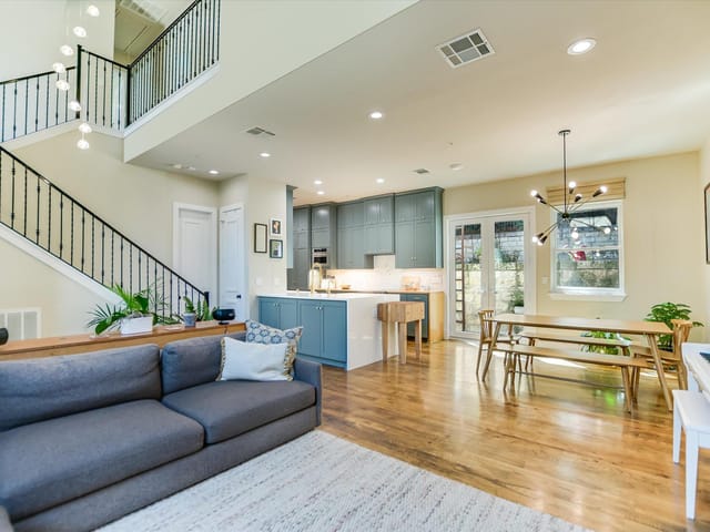 1529 Barton Springs RD Unit #24