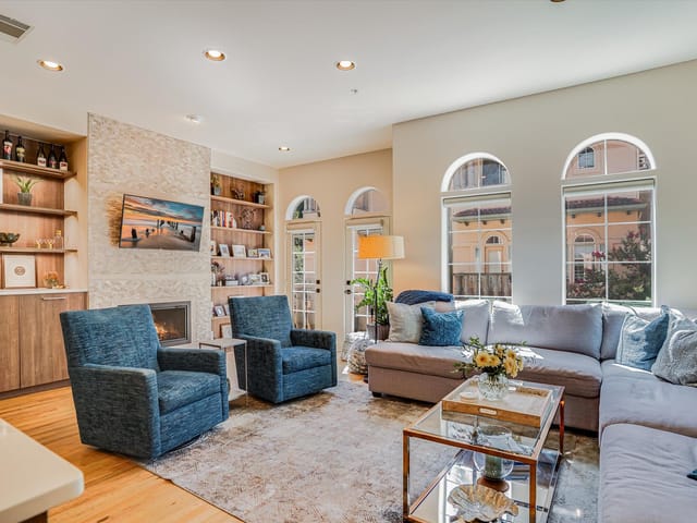 1529 Barton Springs RD Unit #27