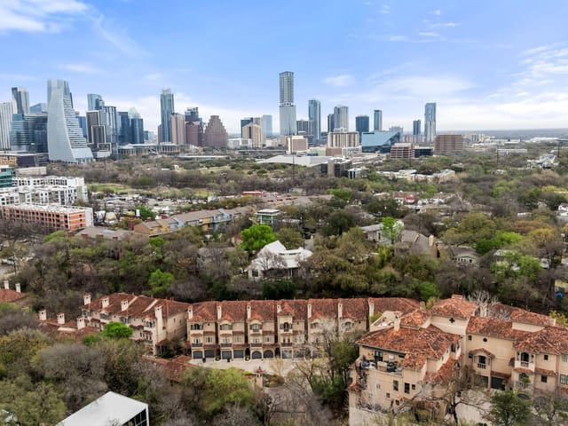 1529 Barton Springs Road Unit #13