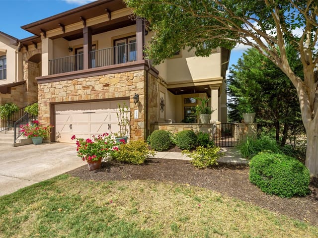 153 Roberto Dr Unit #13C