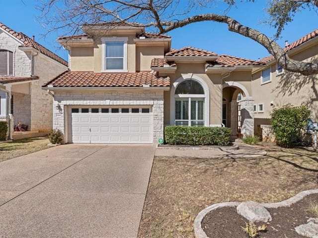 15305 Interlachen Dr