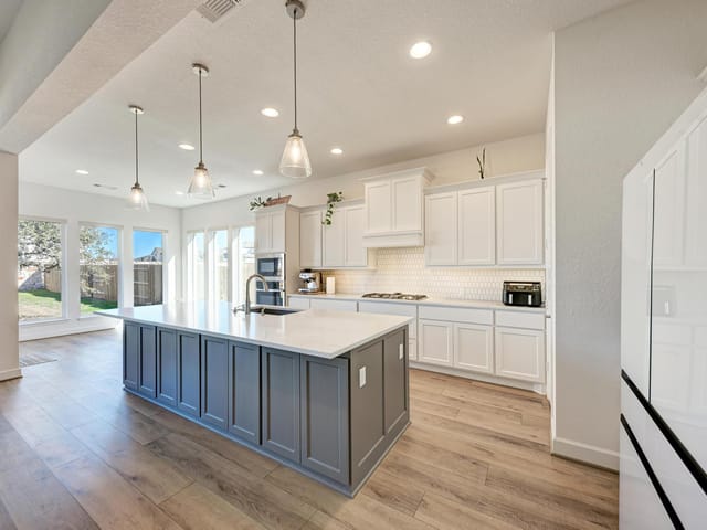 1536 Caylea Bluff LN