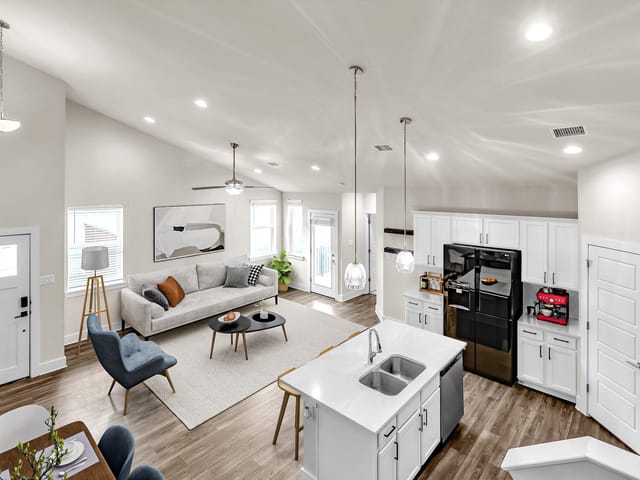 154 Elisha Dr