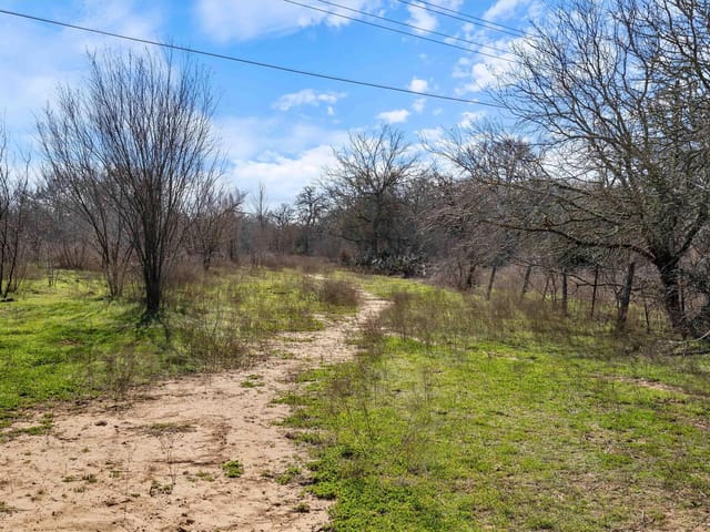 1540 N State Highway 95