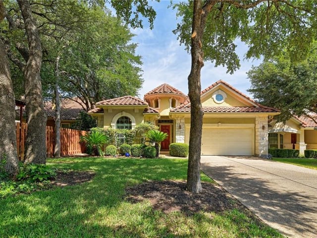 15409 Interlachen Dr