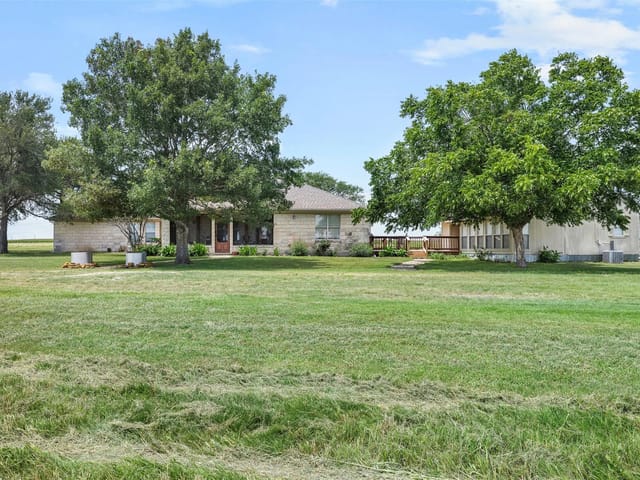 1542 County Road 451