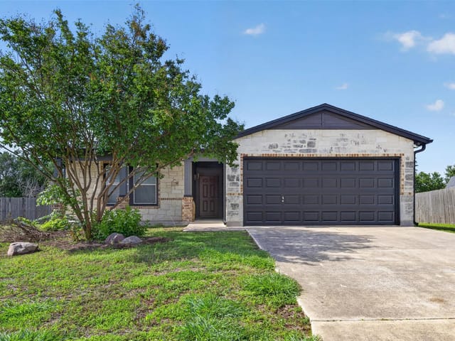 1548 Cap Stone RDG