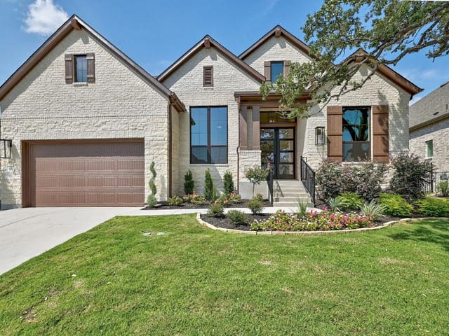 155 Leaning Rock RDG