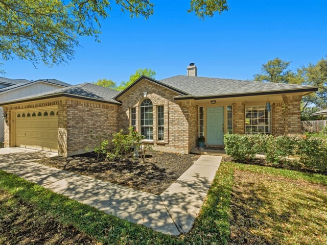 15514 Cadoz Dr