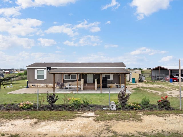 156 Daniel DR