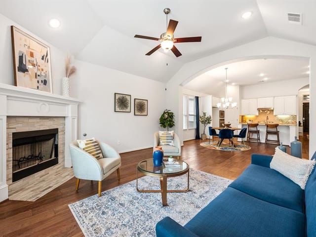 156 Medina Hills Ct