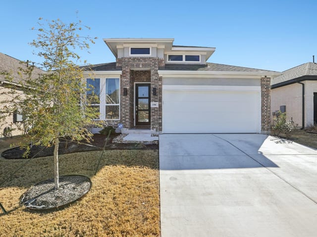 156 Plumbago Loop