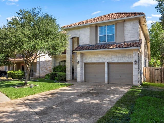 15601 Interlachen DR