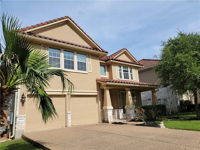 15605 INTERLACHEN Dr