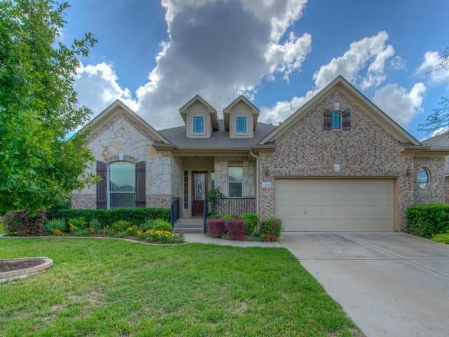 15613 Bandon Dr