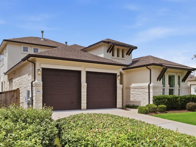 15618 Bended Knee DR
