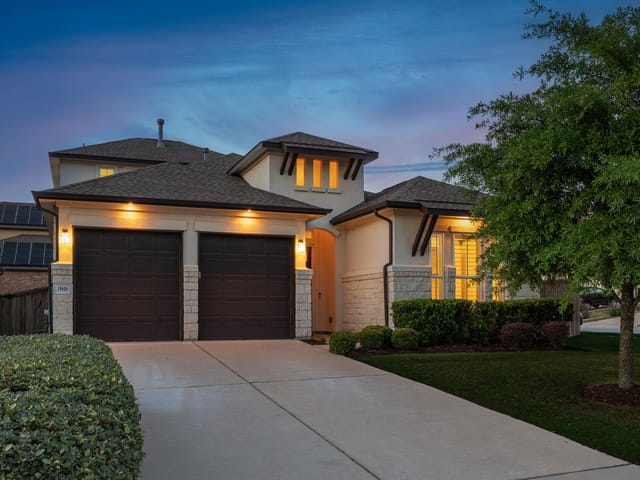 15618 Bended Knee Dr