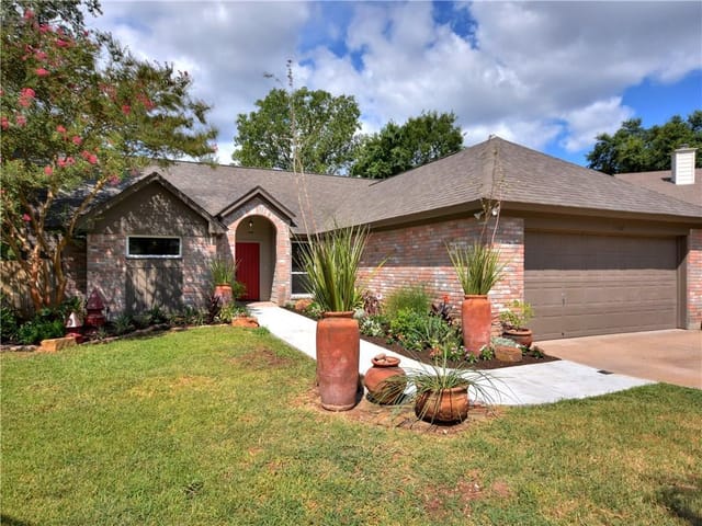 15702 Hilcroft Cv