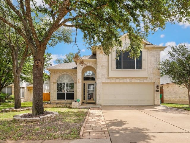 15709 Ecorio Dr