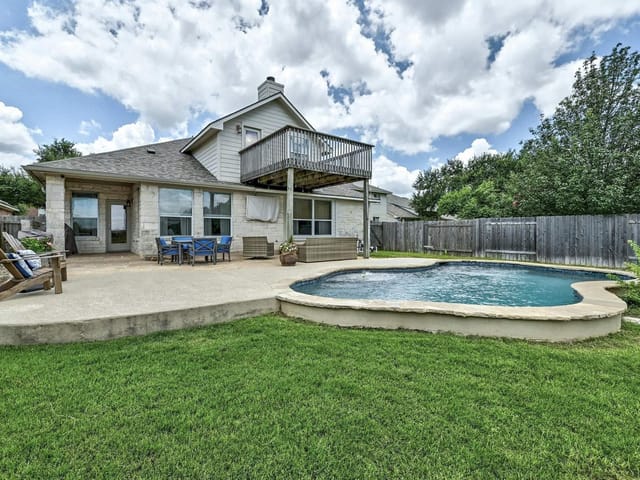 15712 Edenderry Dr